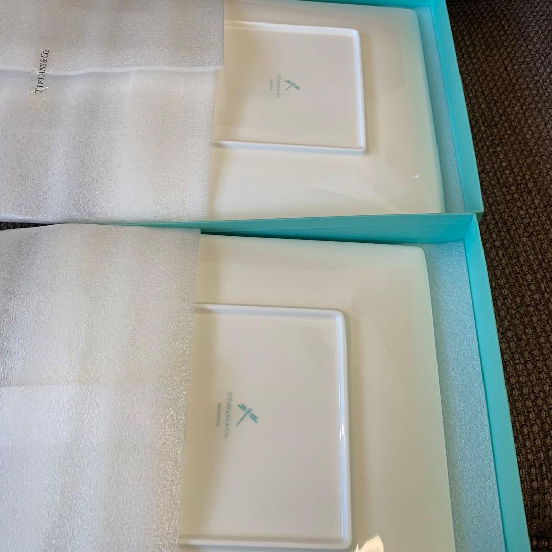 新品未使用 ティファニー ブルーボックス プレート 2枚セット（24x24cm）