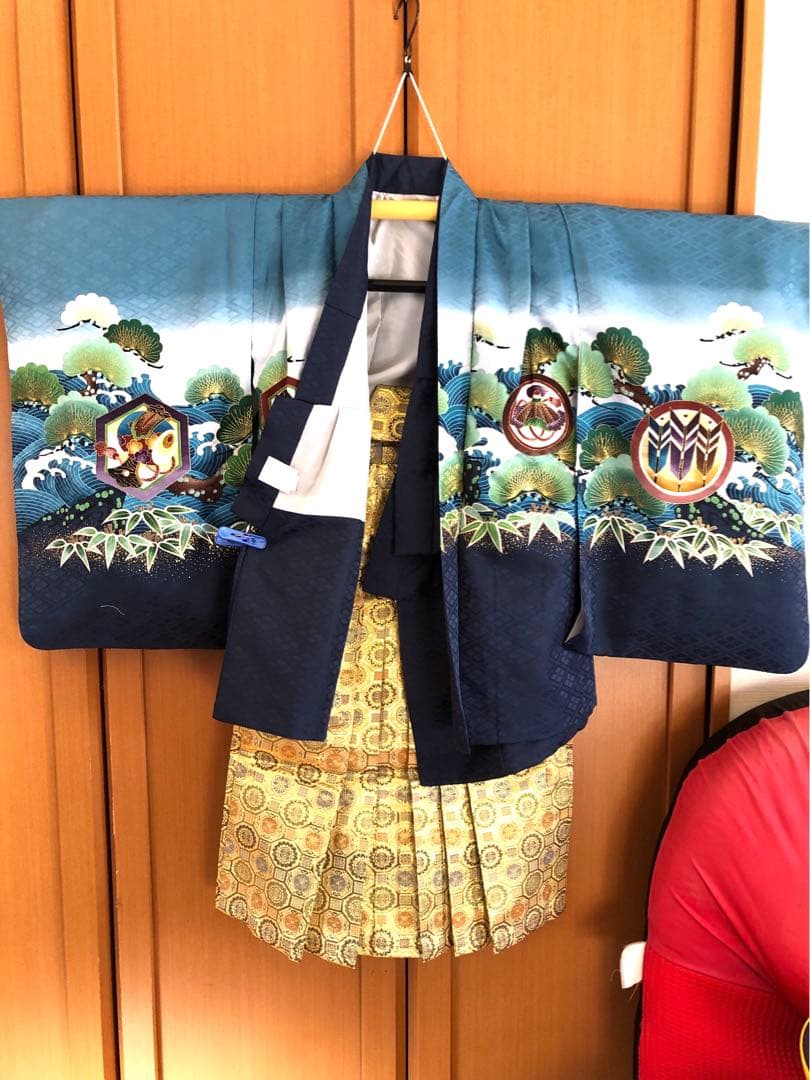七五三用　伝統着物 羽織 袴 小物 金 黒 鷹 松