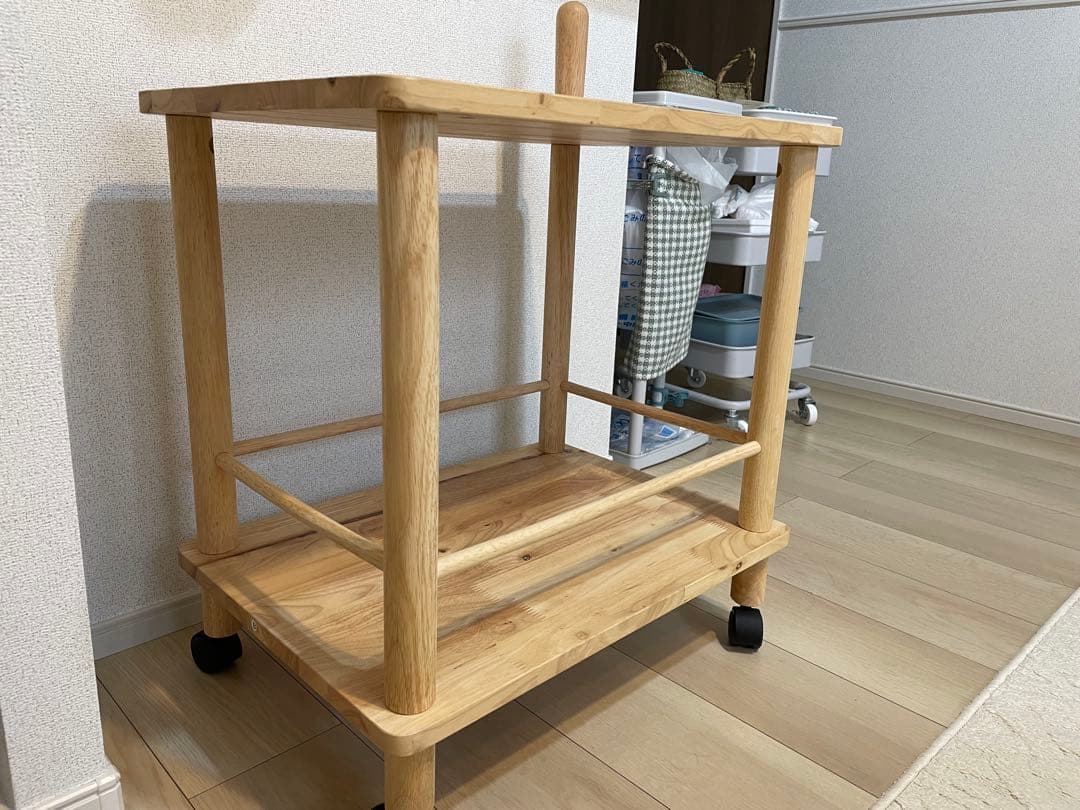 木製サイドテーブル 2段棚 キャスター付き