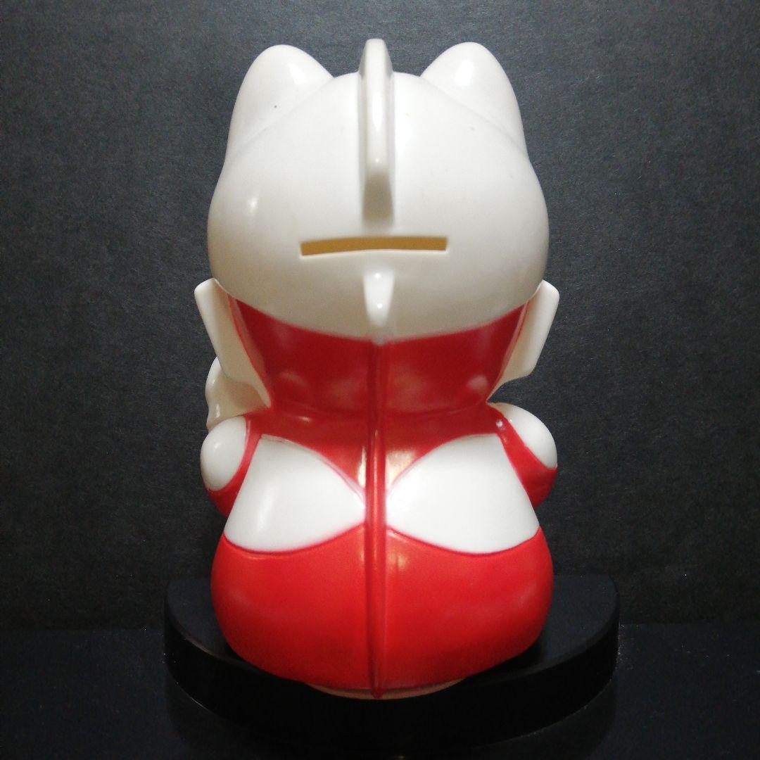 ウルトラマン 招き猫 ソフビ 貯金箱 - メルカリ