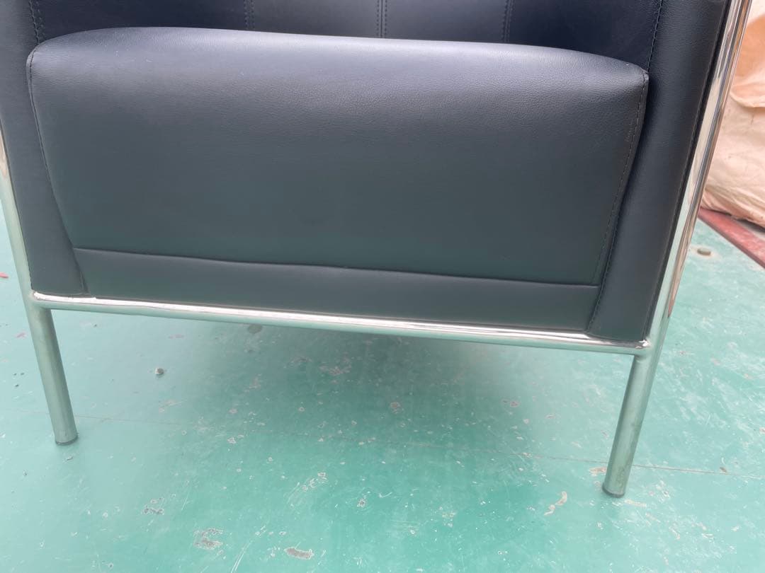 合皮クラブチェア◎ モダンデザインラウンジチェア／店舗・サロン・書斎1\3