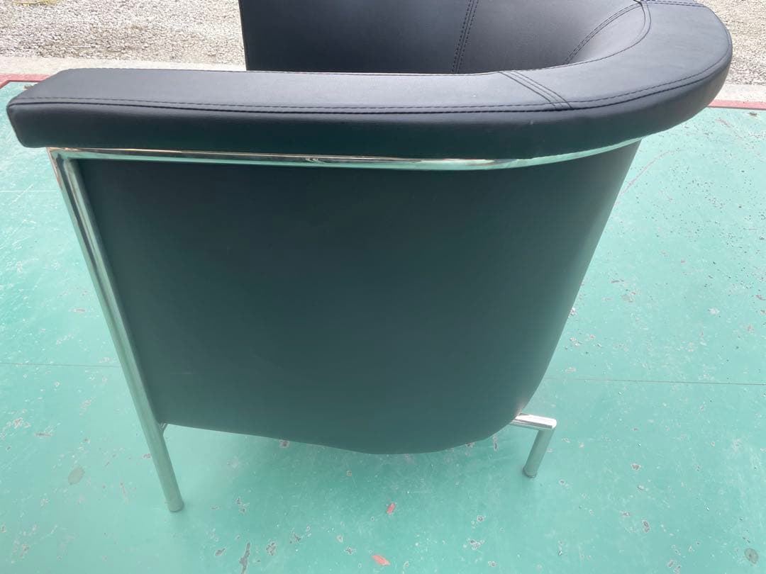 合皮クラブチェア◎ モダンデザインラウンジチェア／店舗・サロン・書斎1\3