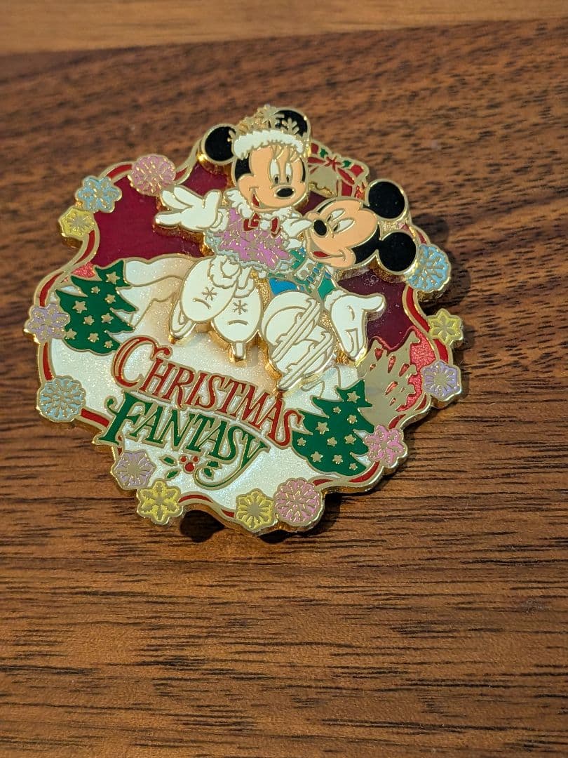 東京ディズニーランド クリスマスピンバッジ - メルカリ