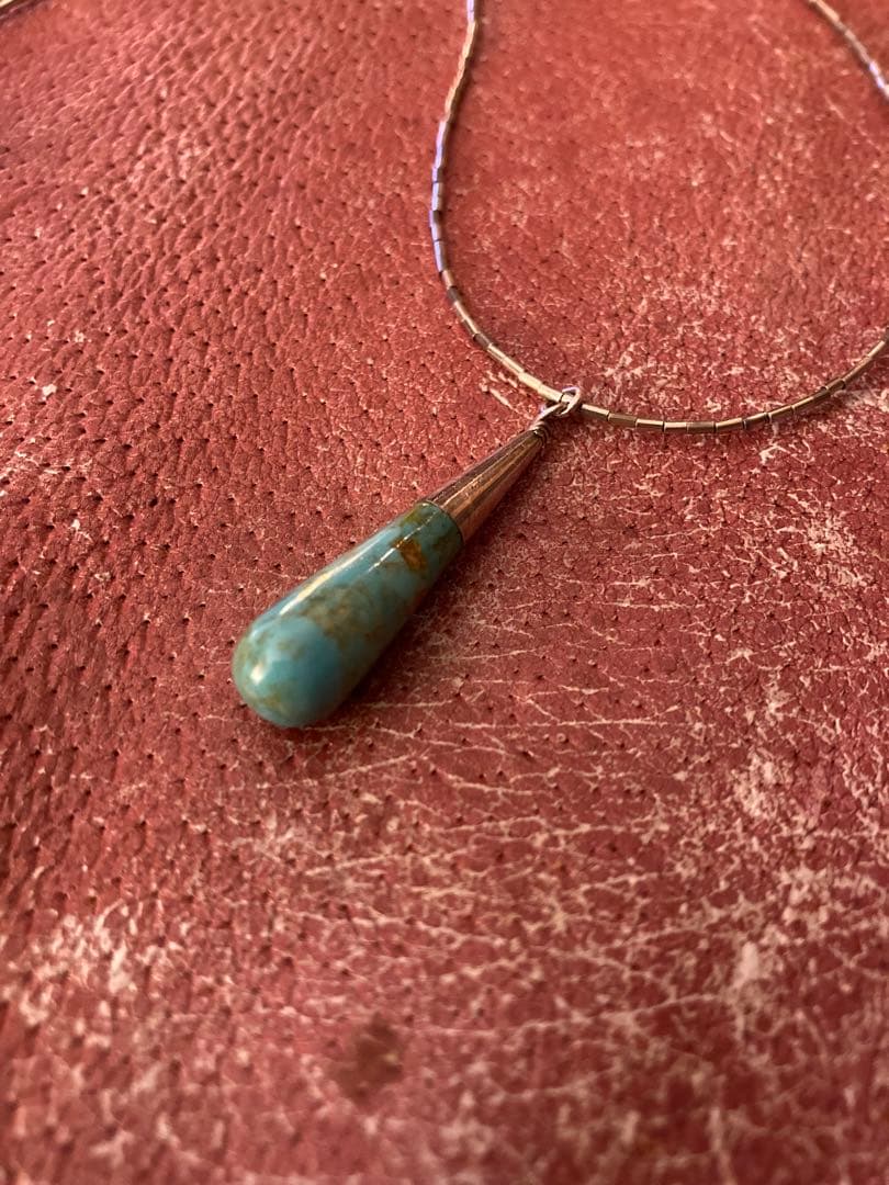 中古珍美品 フォッシルターコイズ滴型 ペンダントネックレス