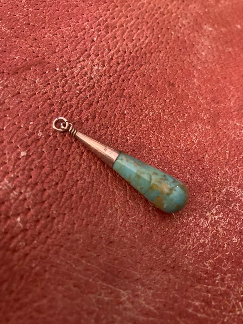 中古珍美品 フォッシルターコイズ滴型 ペンダントネックレス