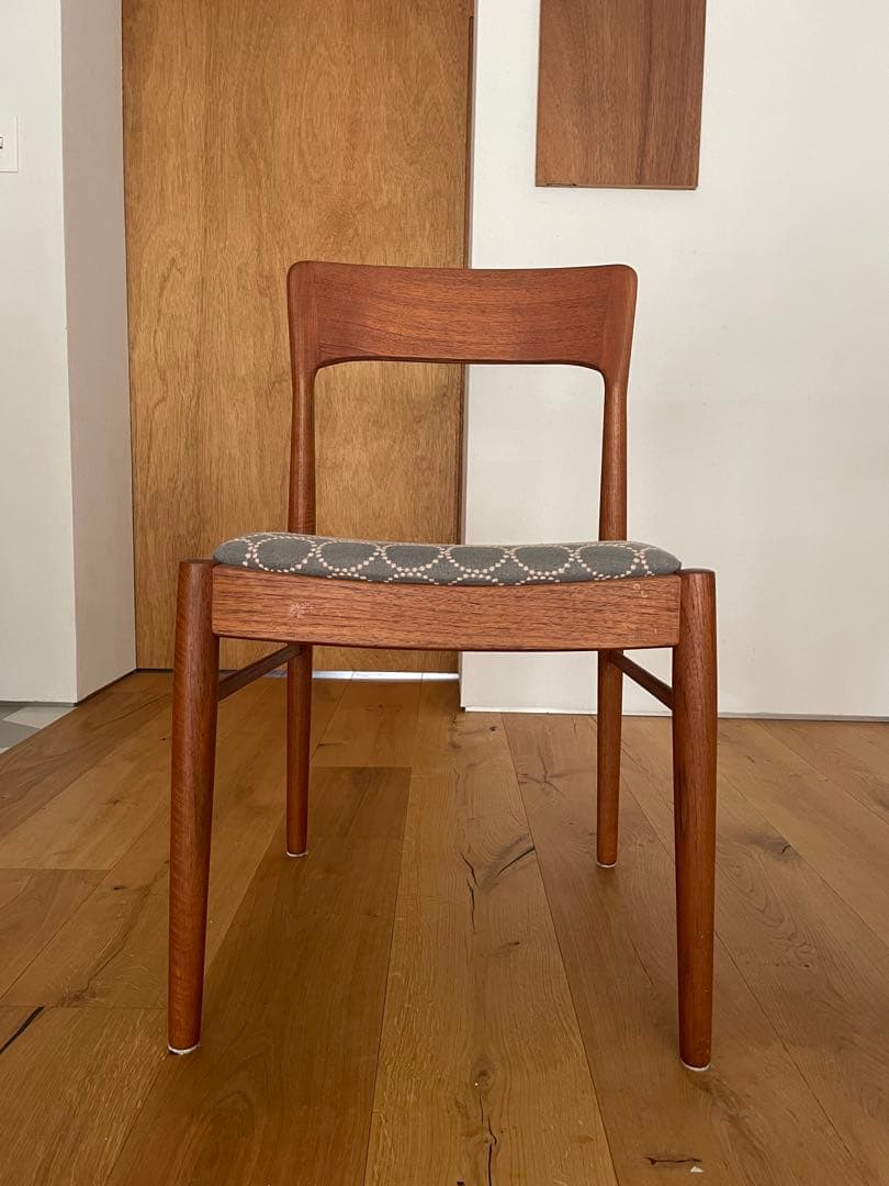 Henning Kjaernulf model26/ダイニングチェア - メルカリ