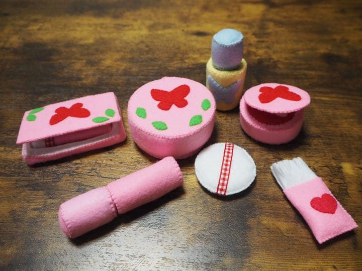 32 フェルトままごと　お化粧セット　オーダーページ