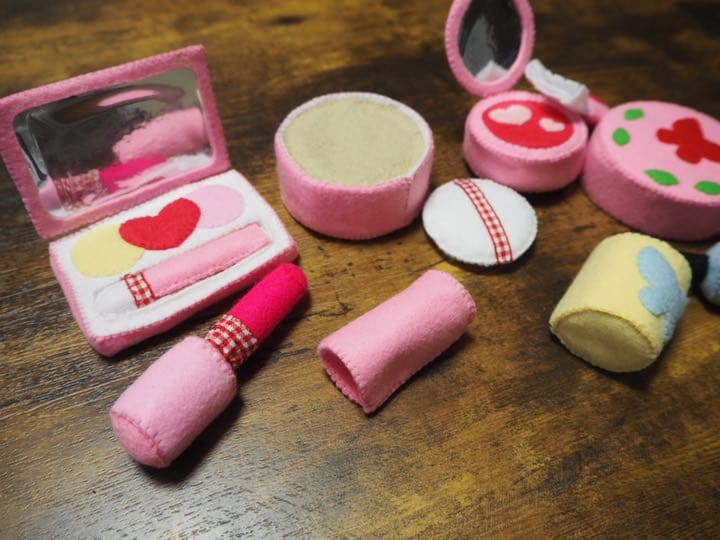 32 フェルトままごと　お化粧セット　オーダーページ