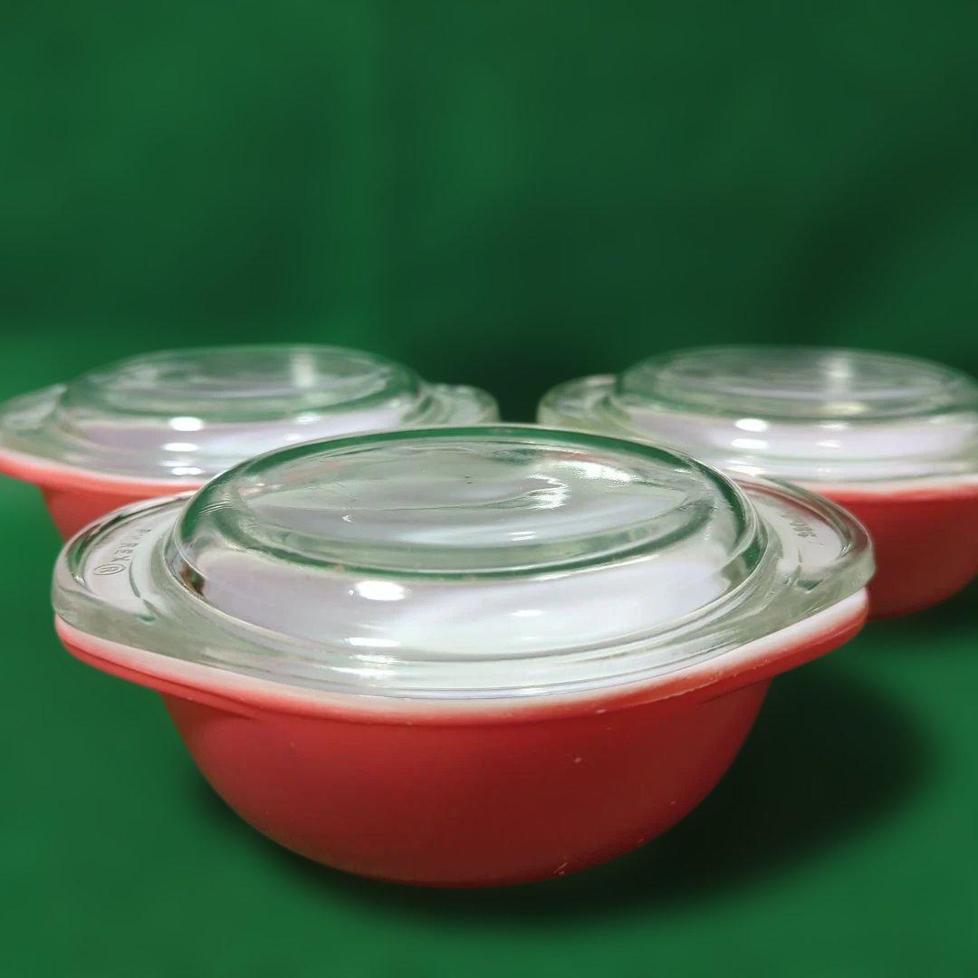 パイレックス フラミンゴピンクのミニキャセロール3個 PYREX ビンテージ