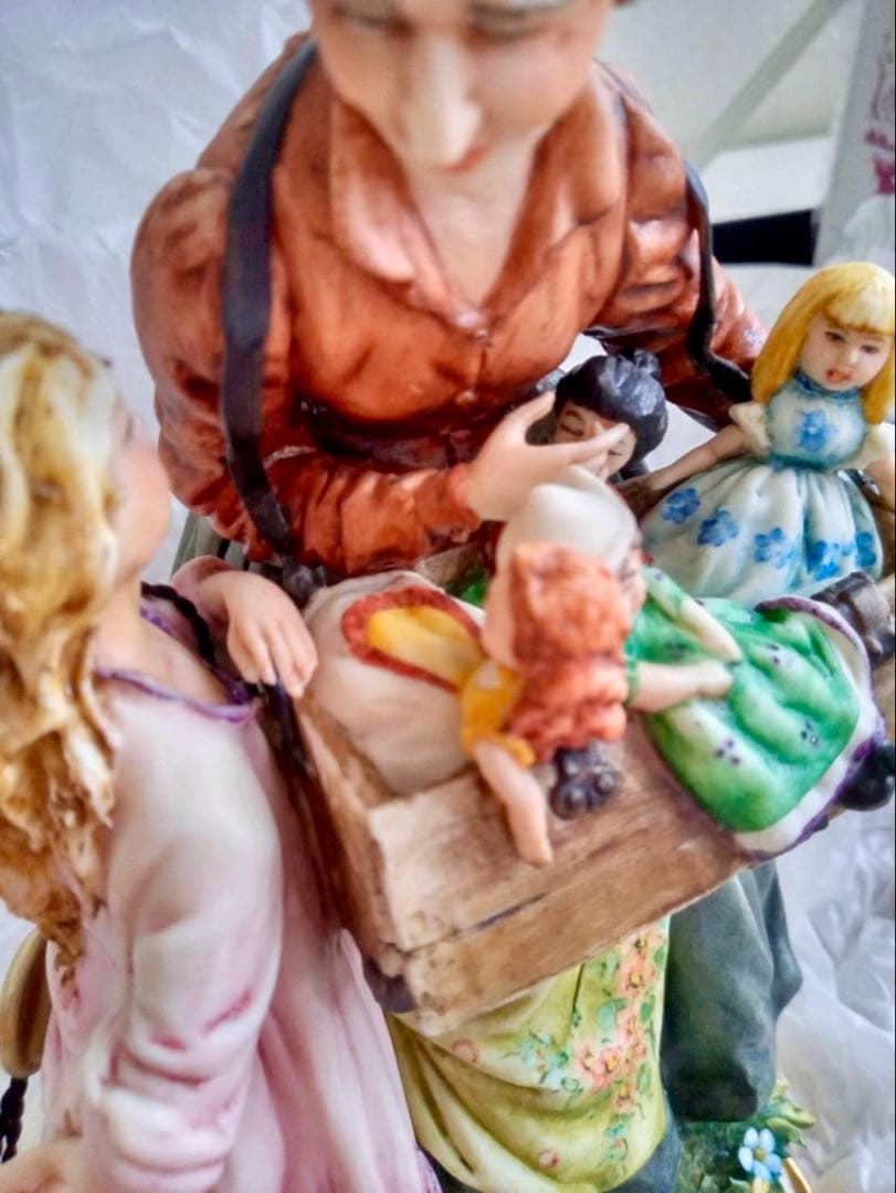 イタリア　カポディモンテ　陶器人形　フィギュリン　オブジェ　ぬいぐるみ　ドール