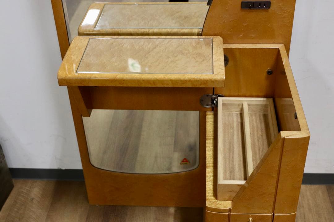 GMIH130○IDC大塚家具 サイナカ アートファニチャー バーズアイメープル