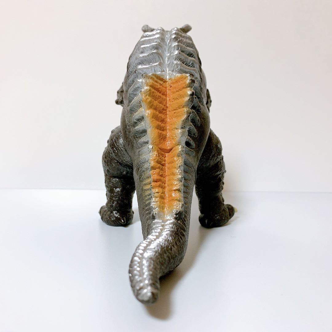 当時物】透明怪獣ネロンガ 3体セット｜旧ウルトラ怪獣シリーズ - メルカリ