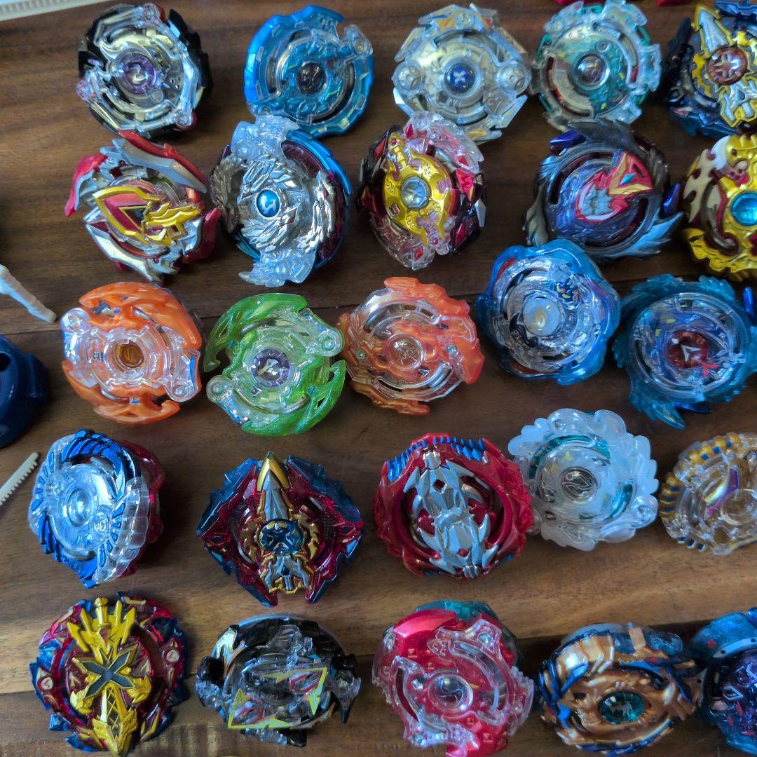 ベイブレードバースト まとめ売り！ 無限ベイスタジアム付き