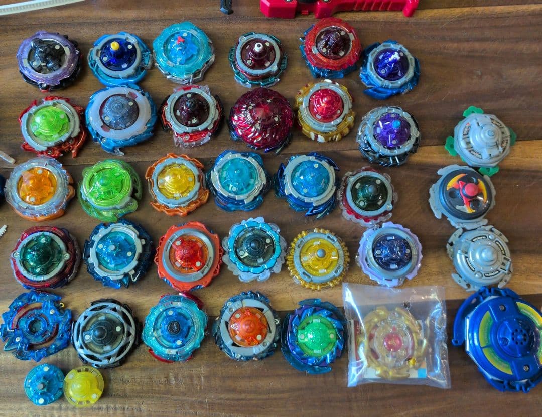 ベイブレードバースト まとめ売り！ 無限ベイスタジアム付き