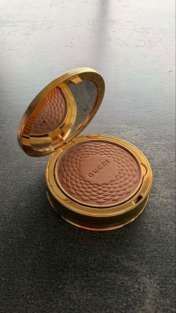 GUCCI ブロンジングパウダー 03