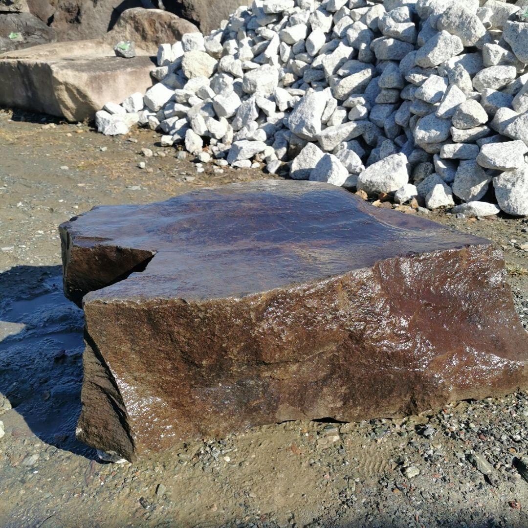 本小松石　197キロ　庭石　石　鑑賞石　庭　坪庭　ガーデニング　置物　オブジェ