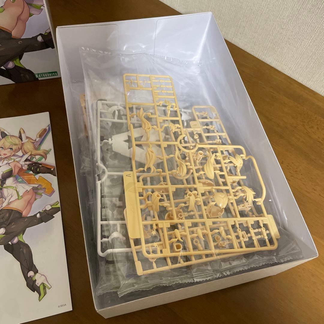 激レア　ファンタシースターオンライン2es ジェネ　プラモデル　新品未使用　美品