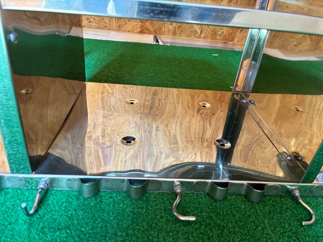 大型インディアンキッチンラック［中古］　ステンレス　壁付け　食器棚