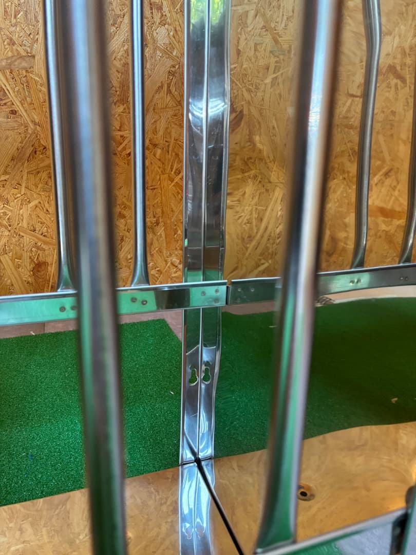 大型インディアンキッチンラック［中古］　ステンレス　壁付け　食器棚