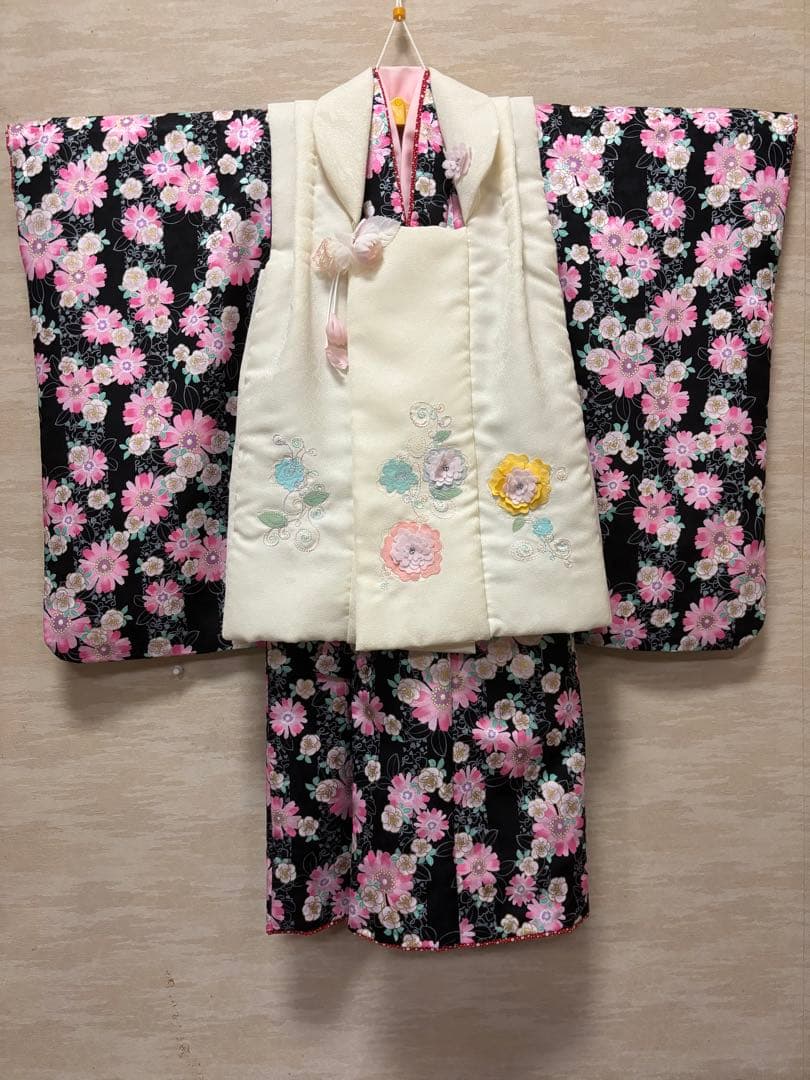 七五三　3歳女の子　着物と被布　ひさかたろまん　薔薇と秋桜　ラインストーン　新品