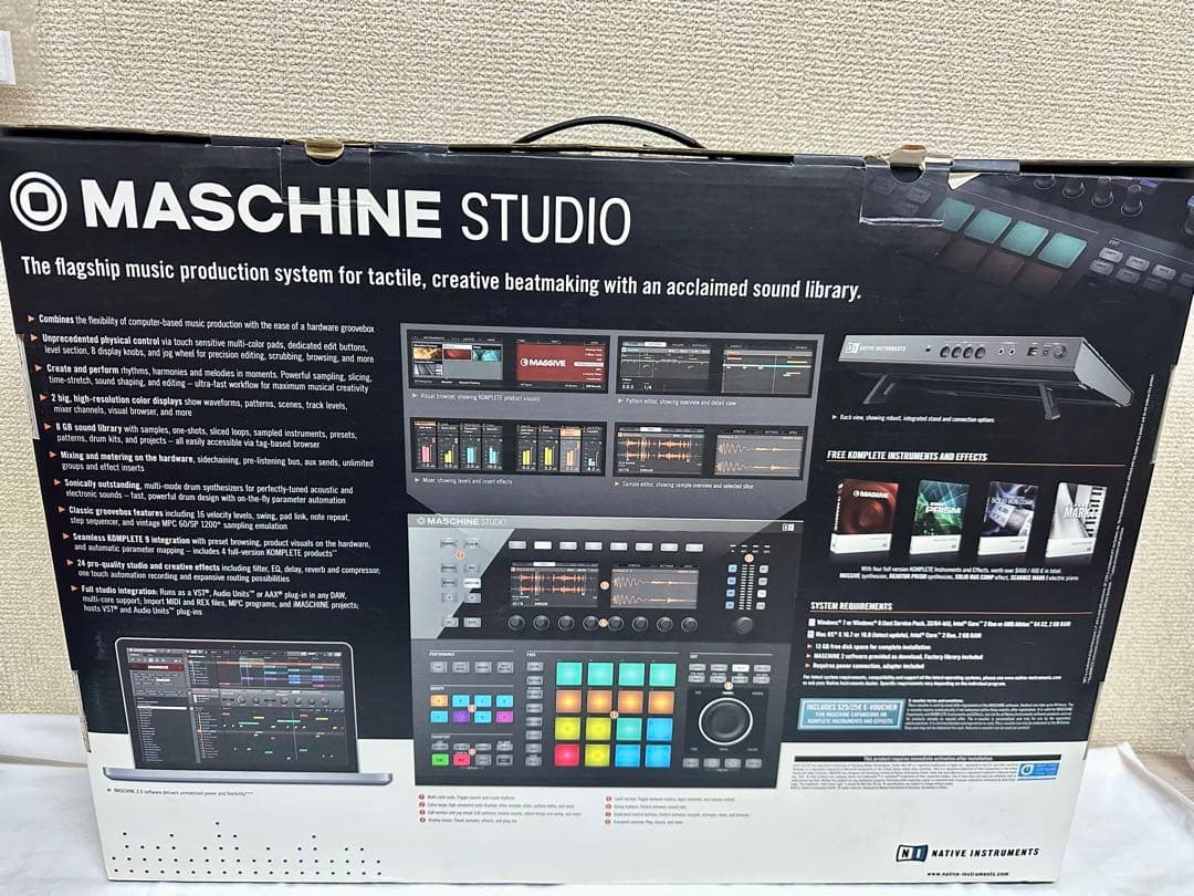 Native Instruments MASCHINE STUDIO サンプラー