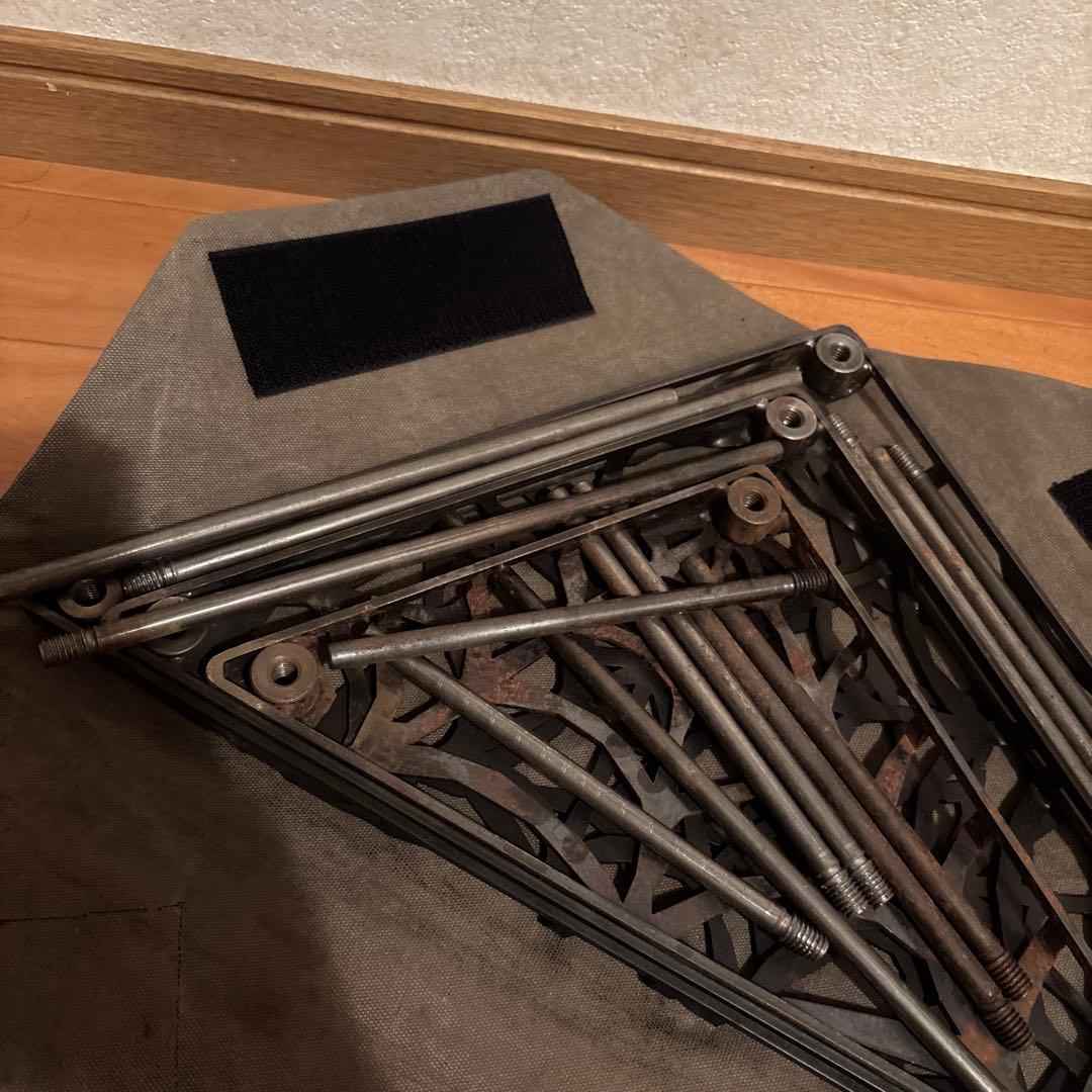 サンゾクマウンテン 山賊 デルタス 焚き火 グリル サイドテーブル　キャンプ