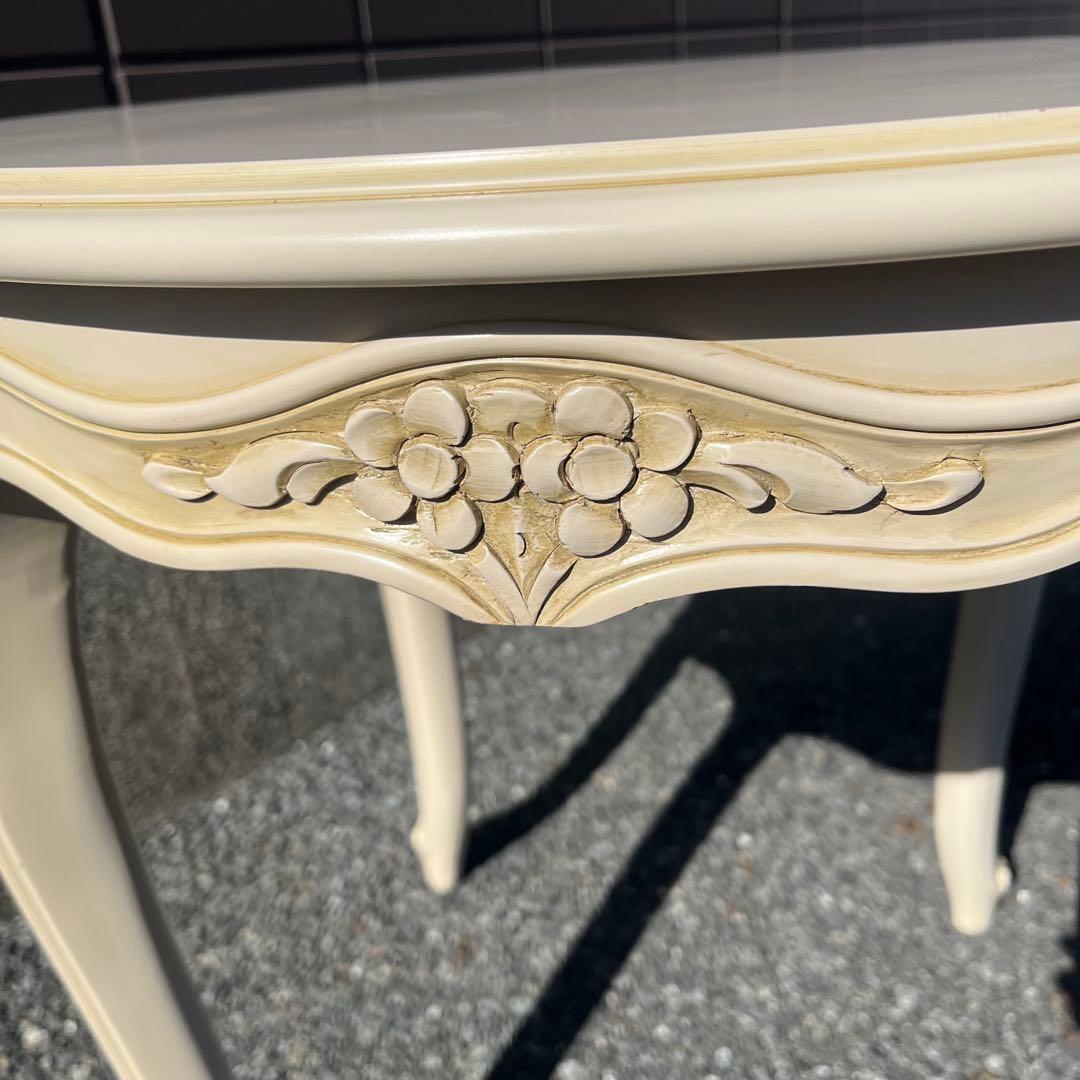 カリモク　ドマーニシリーズ　ルイ15世 丸型サイドテーブル