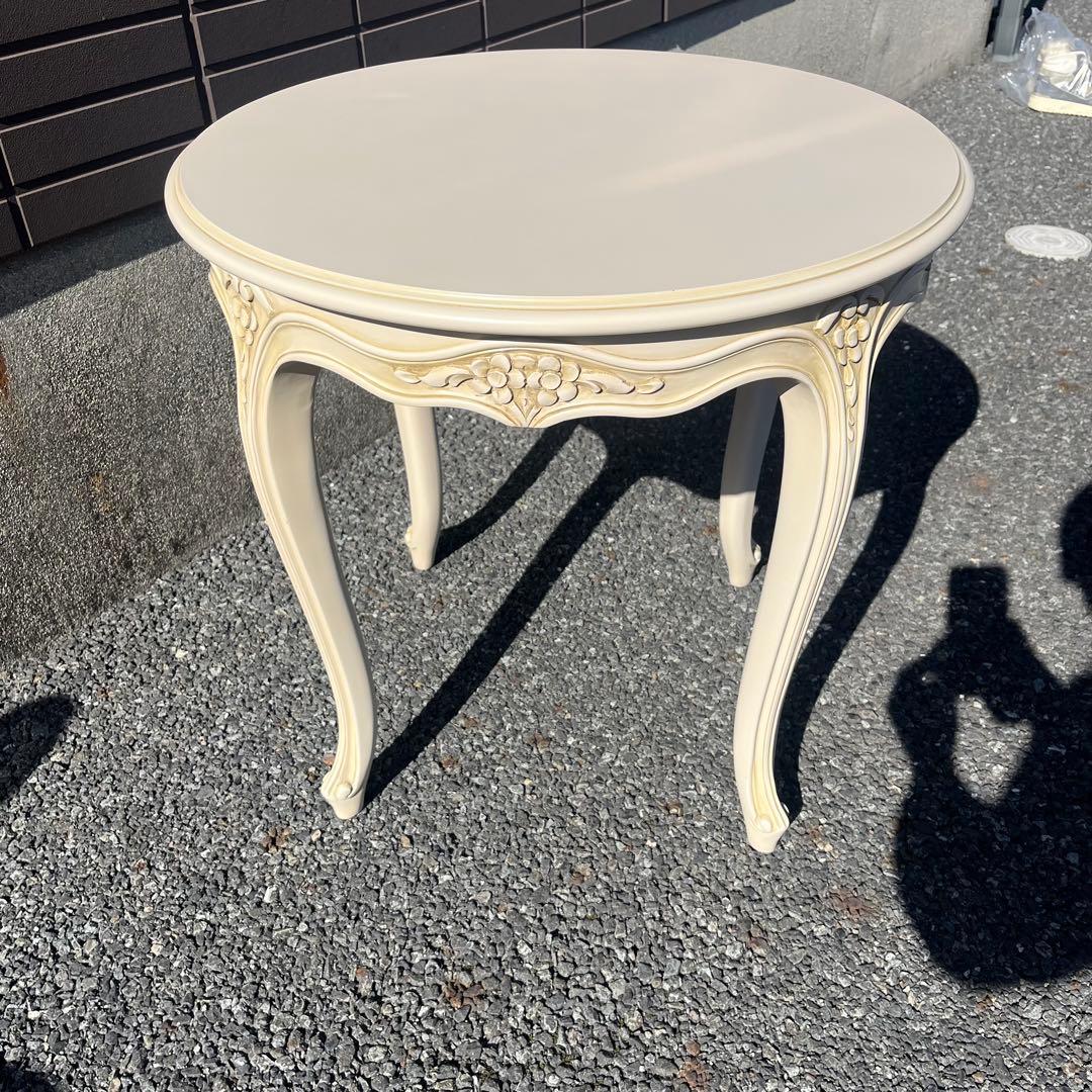 カリモク　ドマーニシリーズ　ルイ15世 丸型サイドテーブル