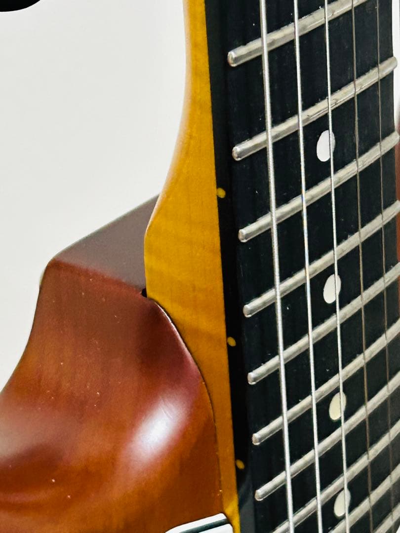 良品 コンポーネント ストラトキャスター 虎杢ネック アルダー2Pボディ