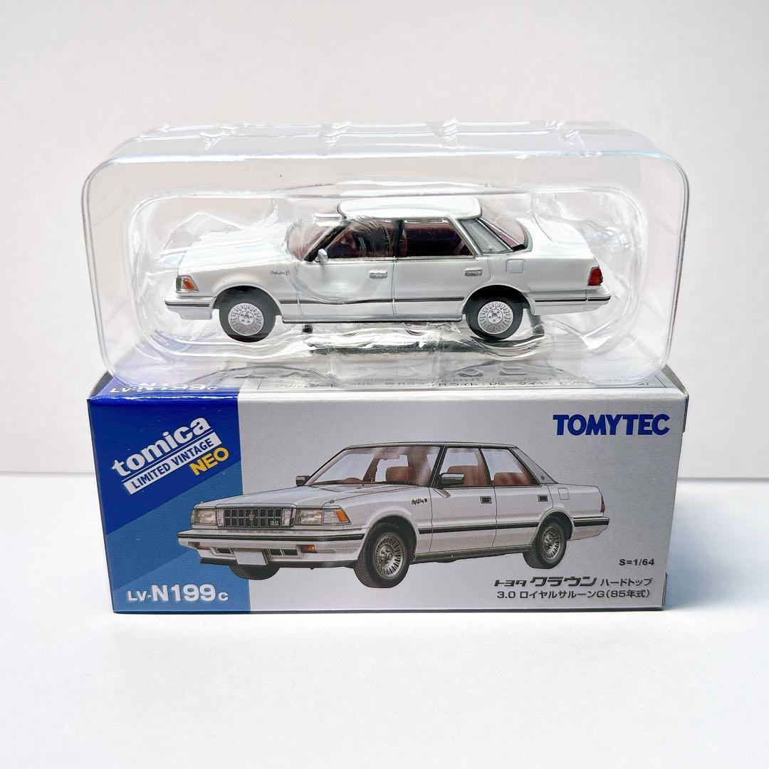 トミカリミテッドヴィンテージネオ トヨタクラウン ハードトップ 3.0
