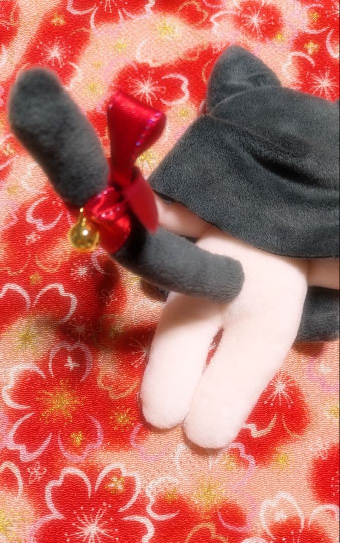 着せ替えOK 座敷わらし 女の子 縁起物 ちりめん 金色 ピンク 赤 白