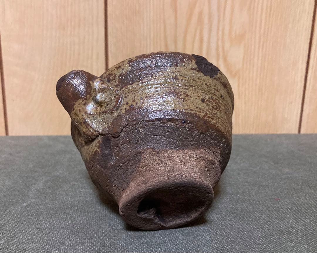 伊羅保 片口ぐい呑み (検索 古伊羅保 黄瀬戸 古唐津 酒器 - メルカリ