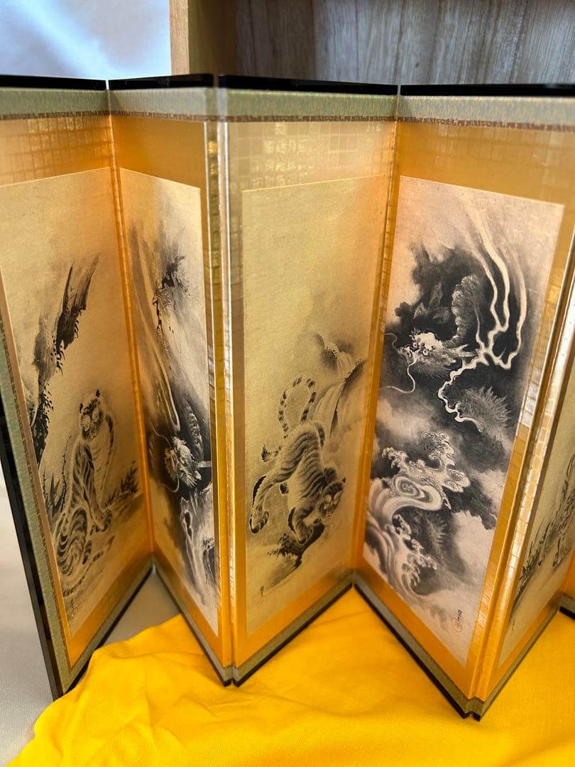 未使用 正倉院蔵 忍冬鳳凰密陀絵柄文庫 漆塗 蒔絵 八寸屏風 伝統工芸