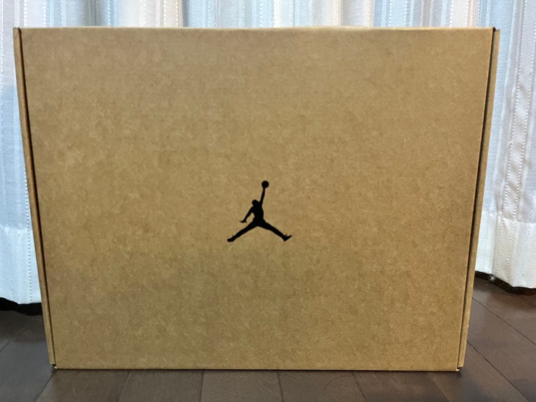 Jordan Acrylics Shoes Box 上海限定 - メルカリ