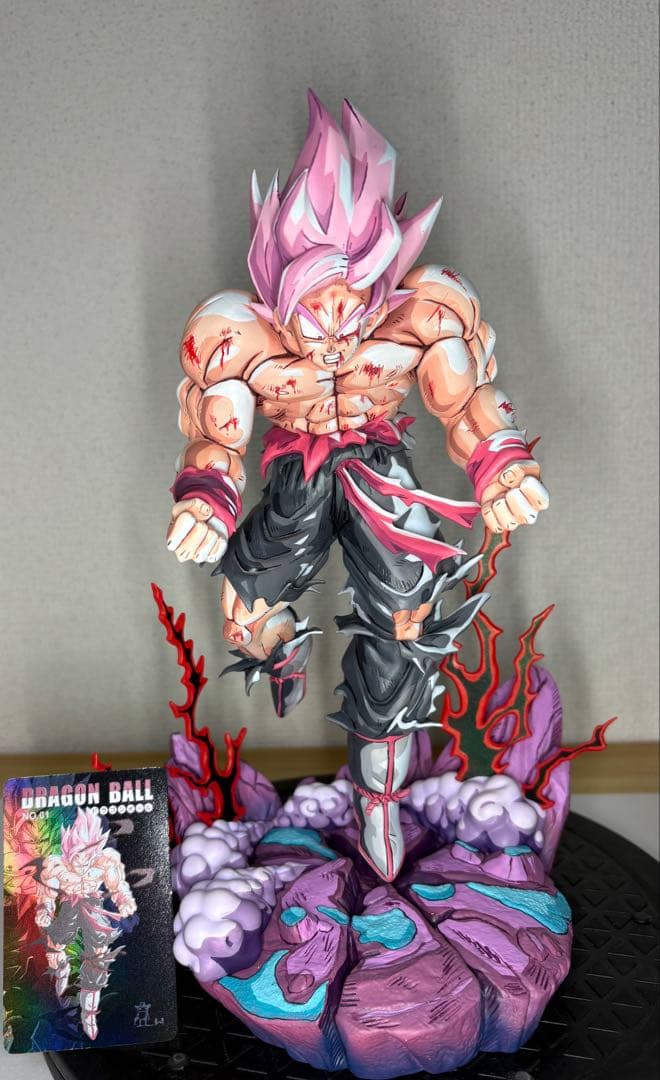 ドラゴンボールフィギュア超サイヤ人 孫悟空リペイント2D 1体限定　ピンク