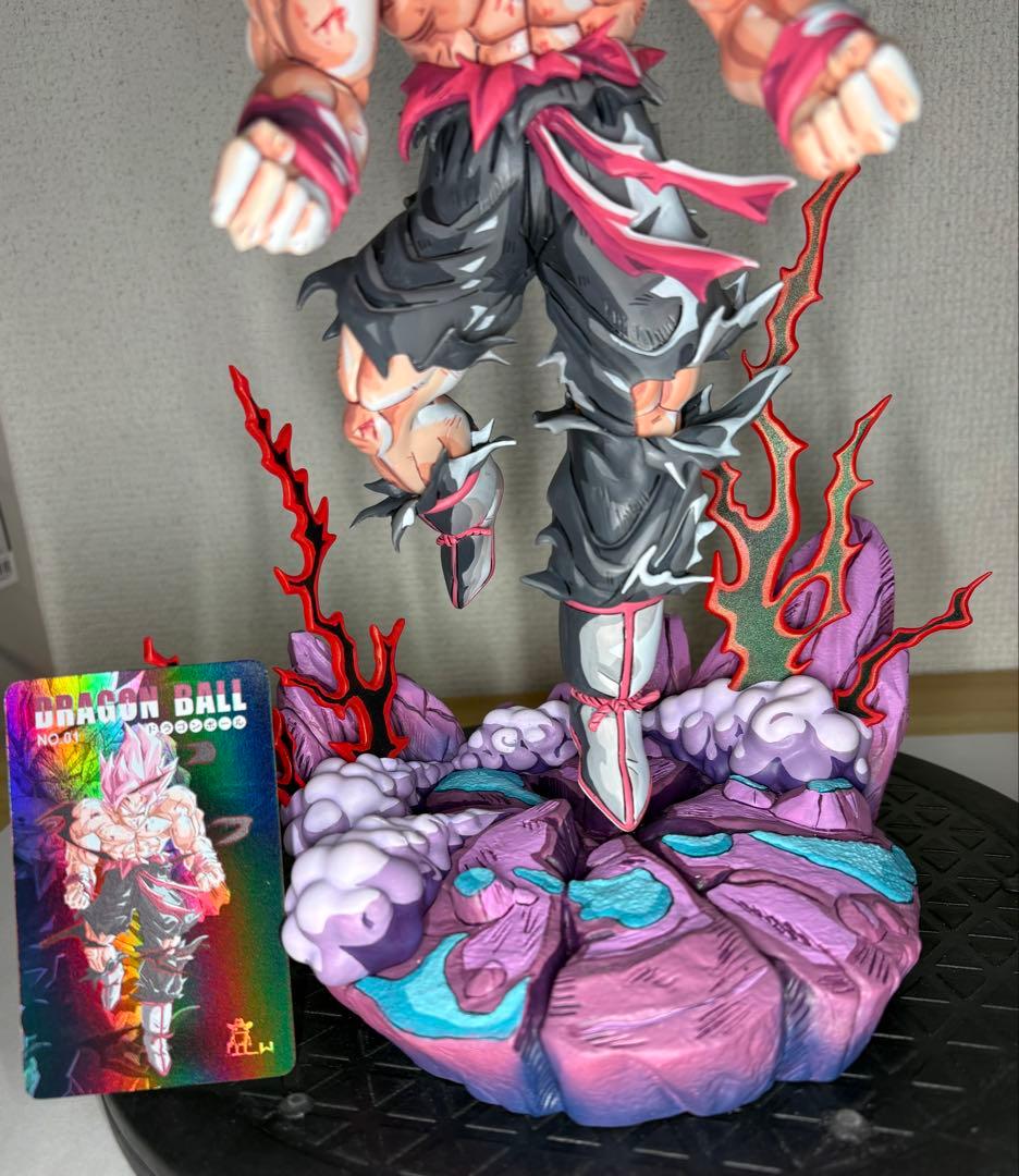 ドラゴンボールフィギュア超サイヤ人 孫悟空リペイント2D 1体限定　ピンク