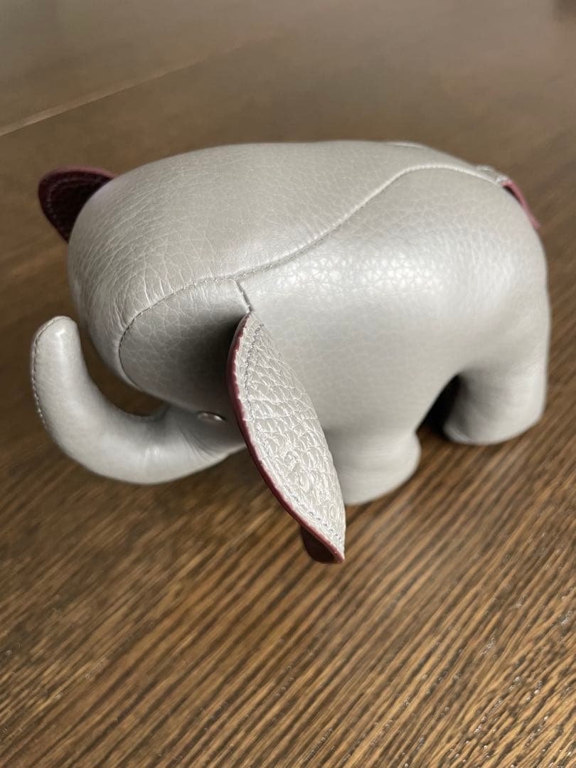 coach コーチ　置物　エレファントペーパーウェイト