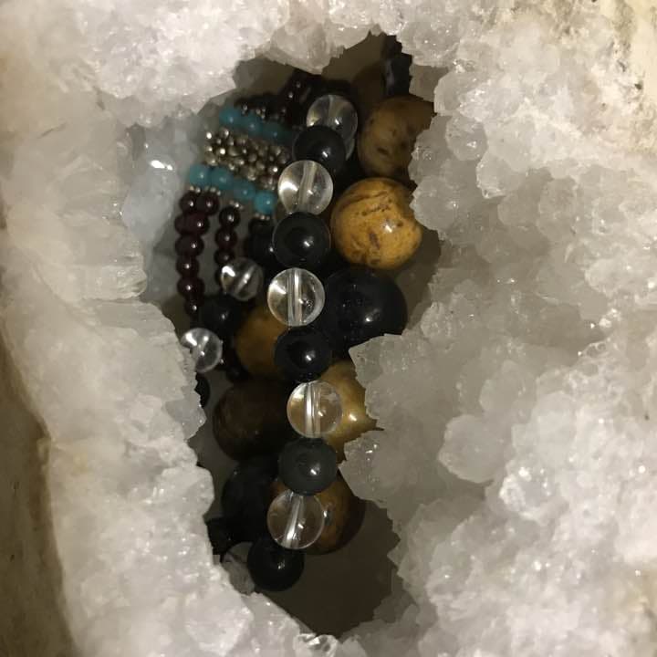 ウ★特選一品★約4kg【完全０浄化✴︎チャージ浄化✴︎晶洞ジオード】P付♡