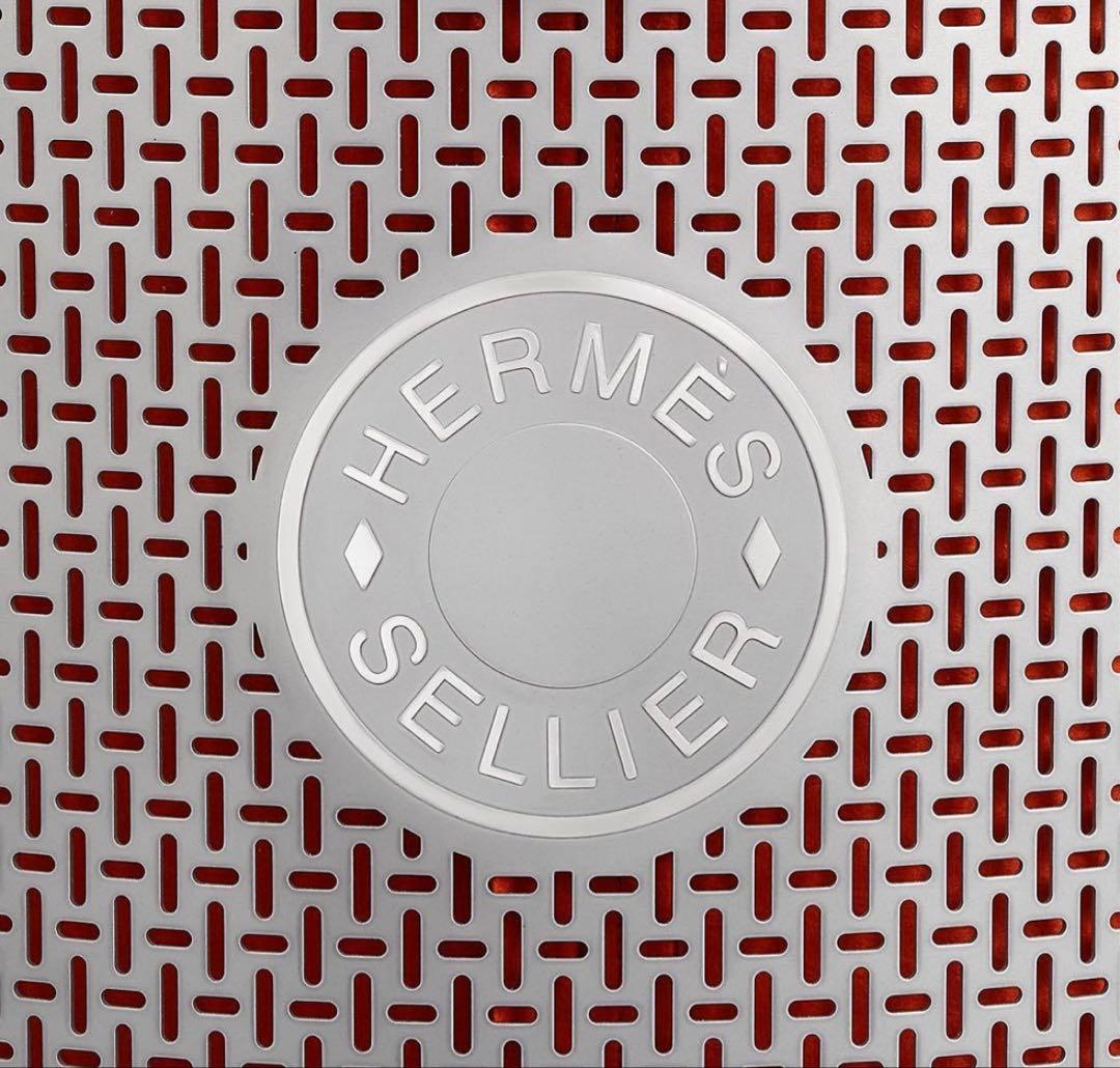 新品　エルメス 馬具缶 サドルボックス 《カルーセル》 入手困難 希少