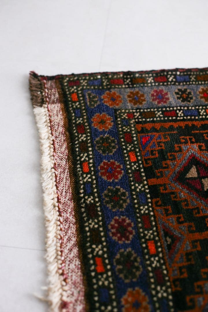 150cm×83cm ソファサイズ バルーチ トライバルラグ ヴィンテージラグ