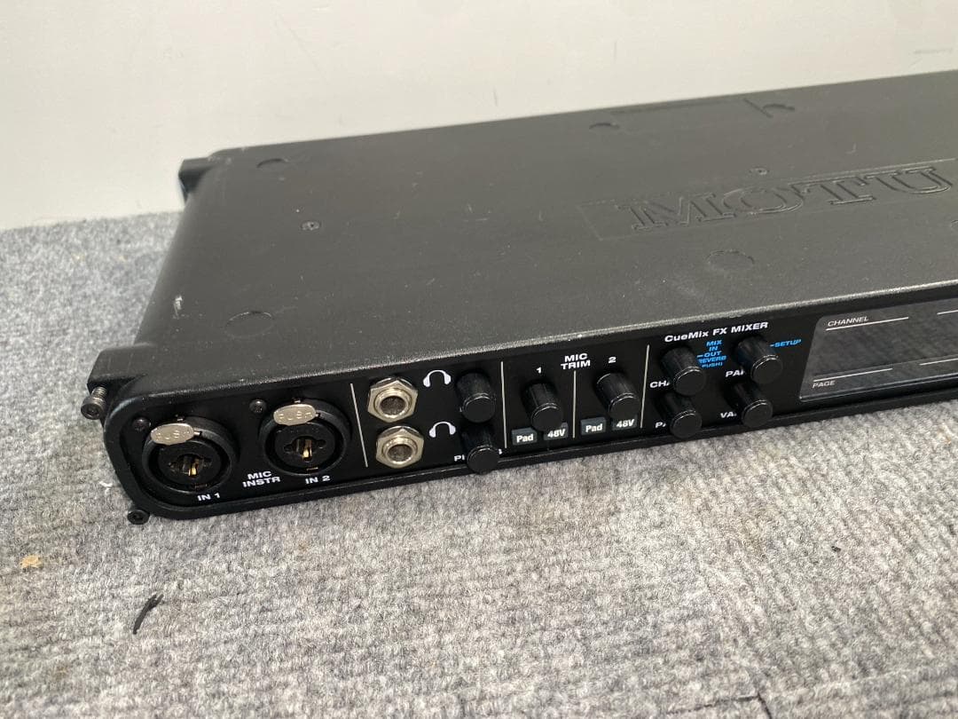 MOTU 828X Thunderbolt USBオーディオインターフェース