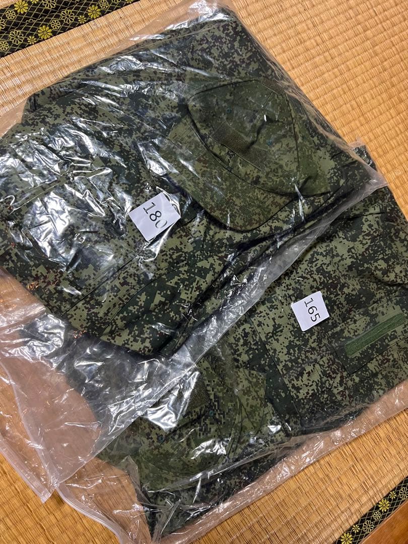 ロシア軍/北朝鮮軍夏用迷彩戦闘服 上下帽子フルセット戦争払下品