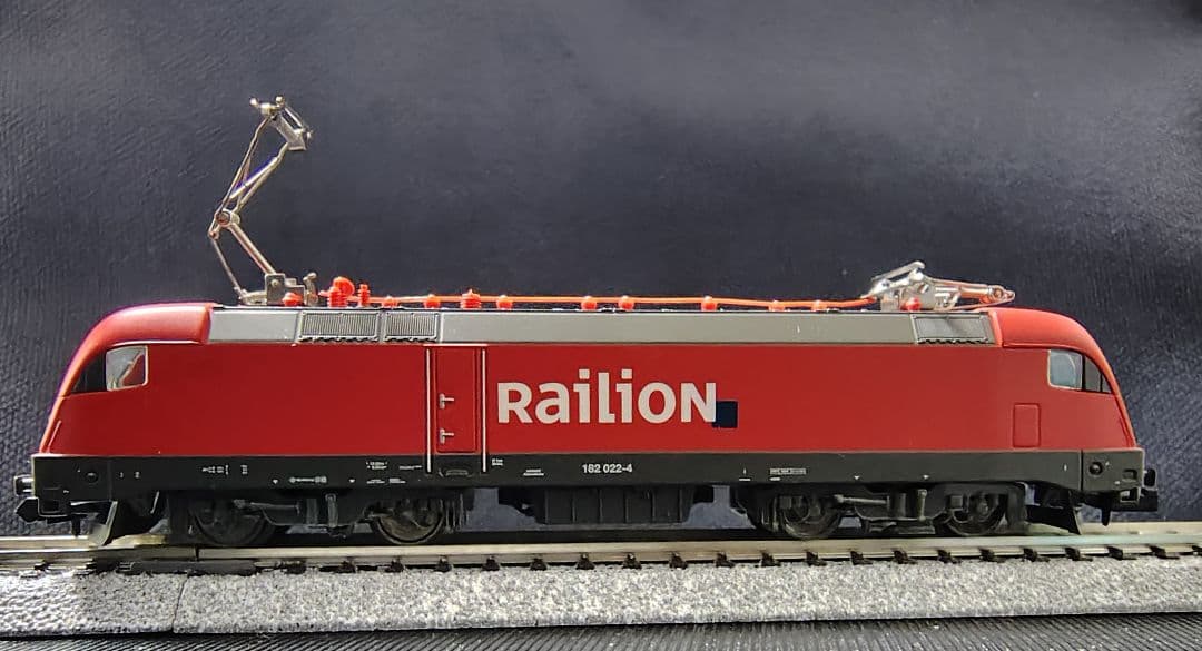 ドイツ国鉄 BR182 高速型電気機関車