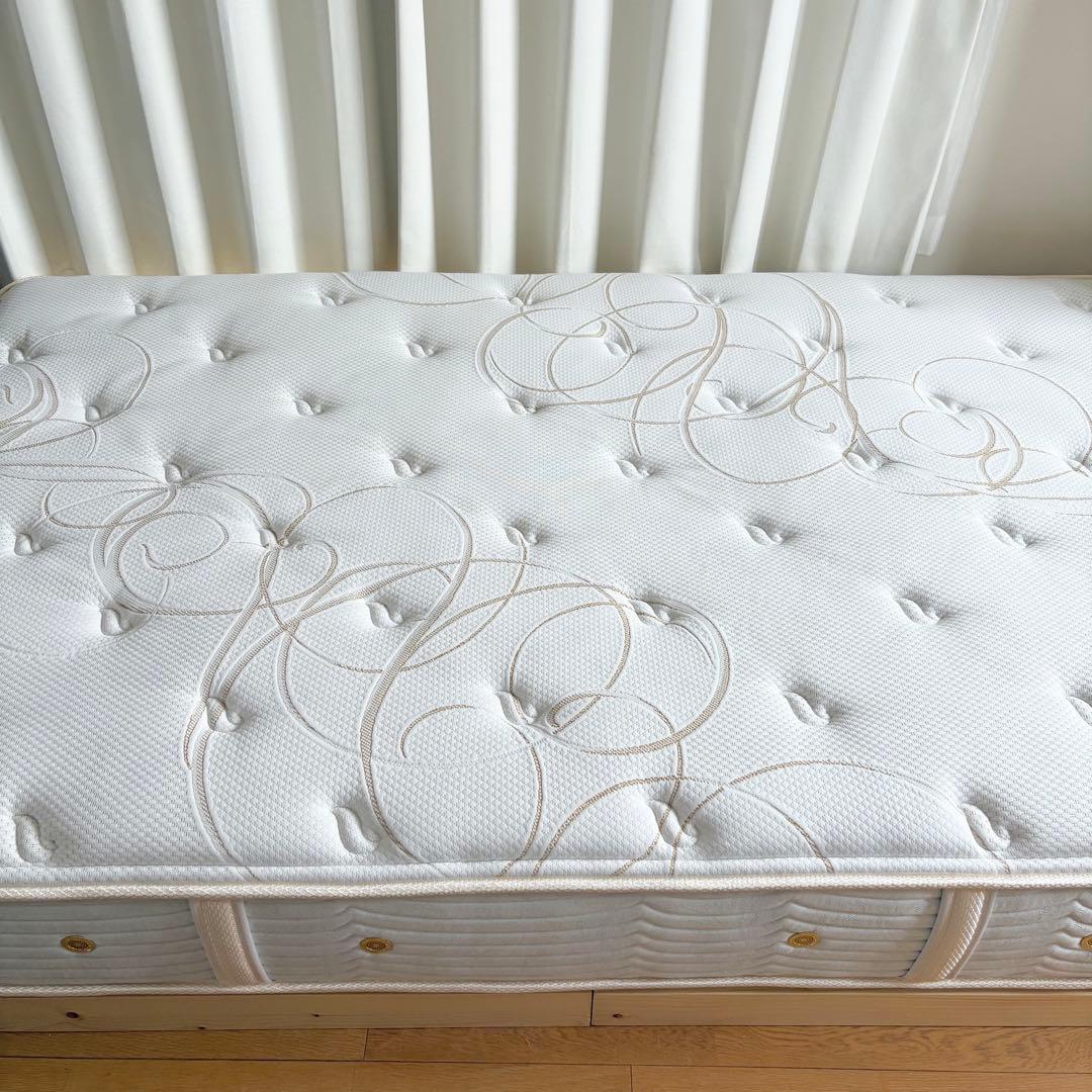 【美品・正規品】シモンズ(Simmons) マットレス セミダブル