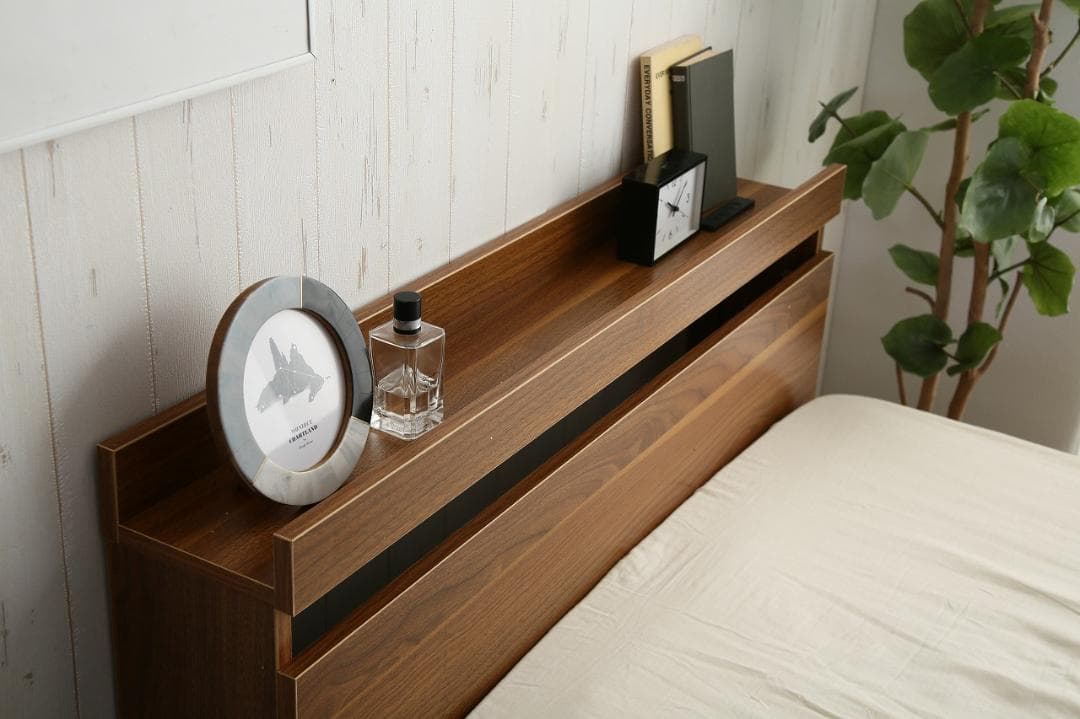 《新品・送料無料》【セミダブル】Pluto 収納付きベッド（マットレス付き）