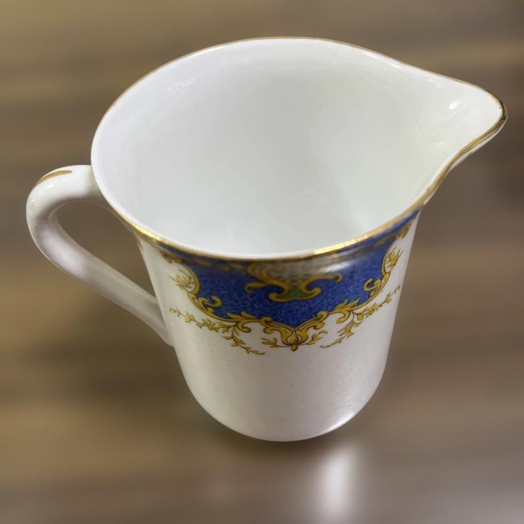 イギリスアンティーク　WINDSORの皿とミルクピッチャーのセット