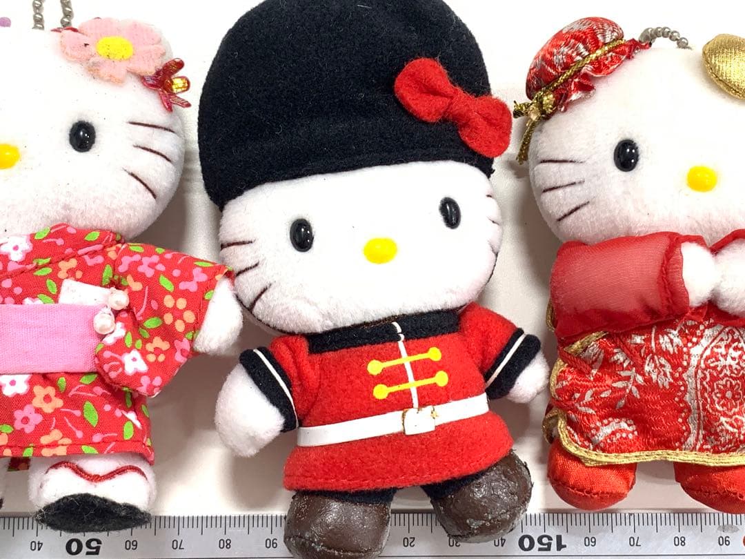 サンリオ　ハローキティ　ロンドン　着物　チャイナドレ　ぬいぐるみ