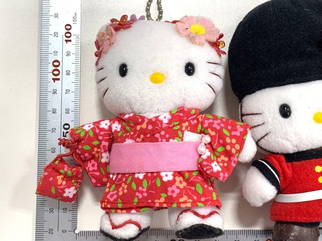 サンリオ　ハローキティ　ロンドン　着物　チャイナドレ　ぬいぐるみ