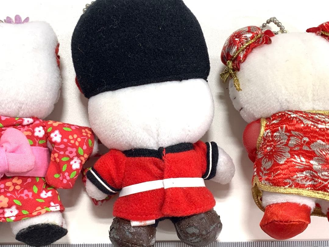 サンリオ　ハローキティ　ロンドン　着物　チャイナドレ　ぬいぐるみ