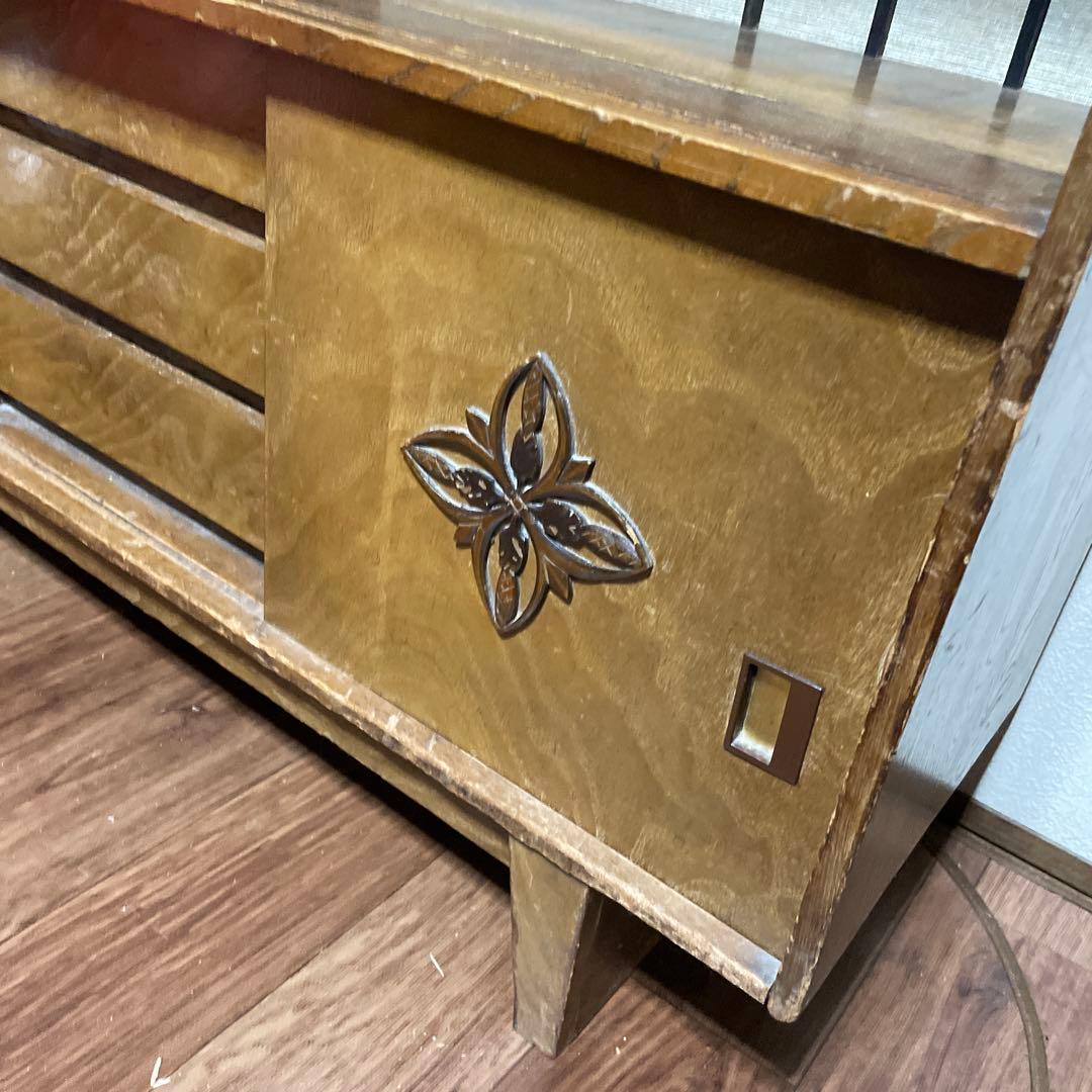 ヴィンテージ家具　ミッドセンチュリー　サイドボード　アンティーク　レトロ　飾り棚